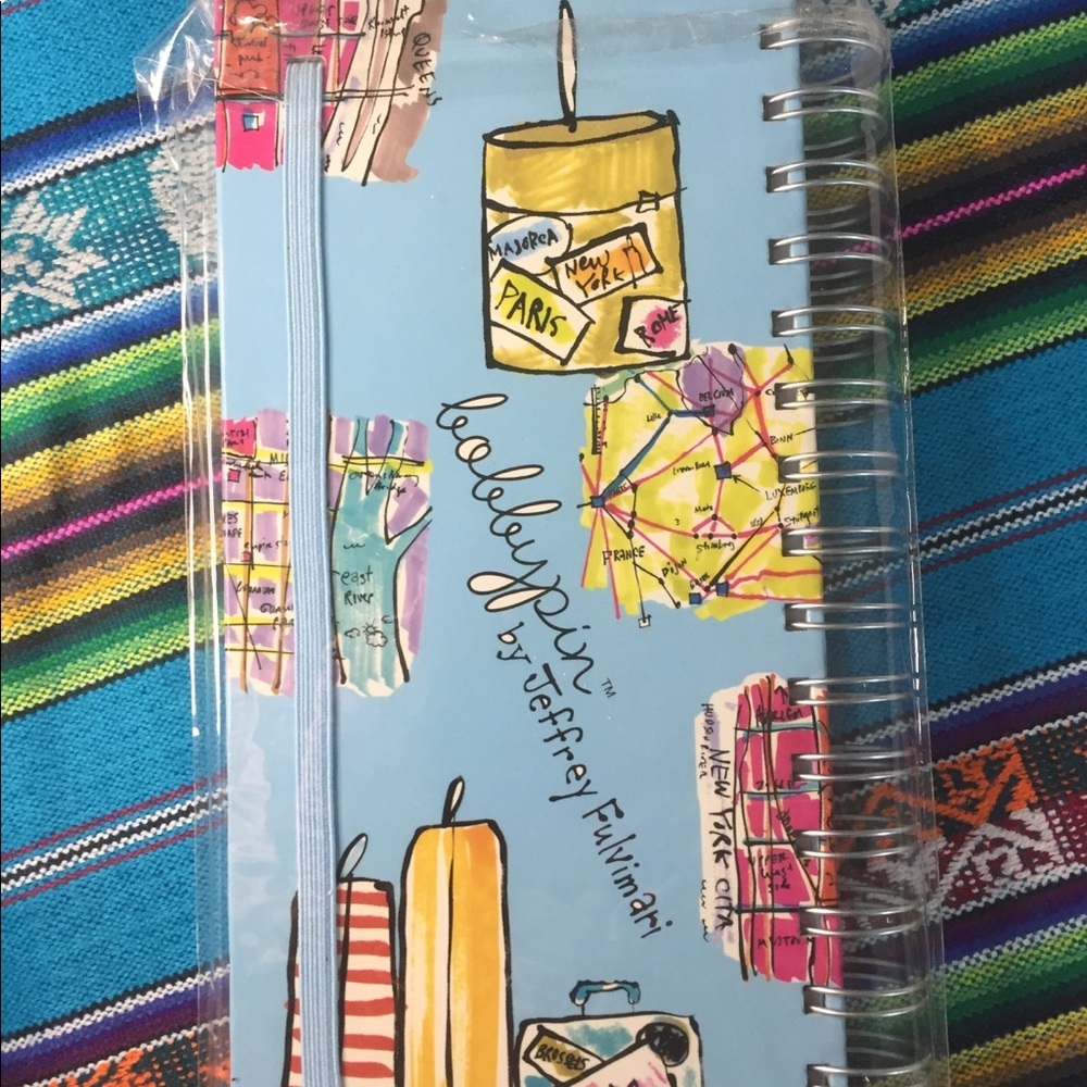 Brookstone World Adapter Kit & Vacation Diary - Picture 4 of 5
